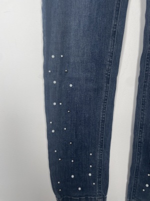 Pulz jeans str. 29 <br/> mørke jeans med perledetaljer