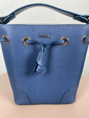 Furla <br/> Mini bucket crossbody taske, blå.