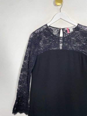 Diane von Furstenberg sort kjole med blonde detaljer <br/> str. XS/S