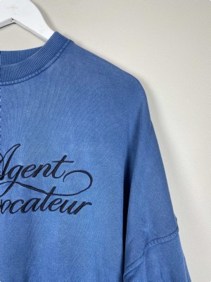 Agent Provocateur str. S <br/> blå sweatshirt med tryk, del af sæt