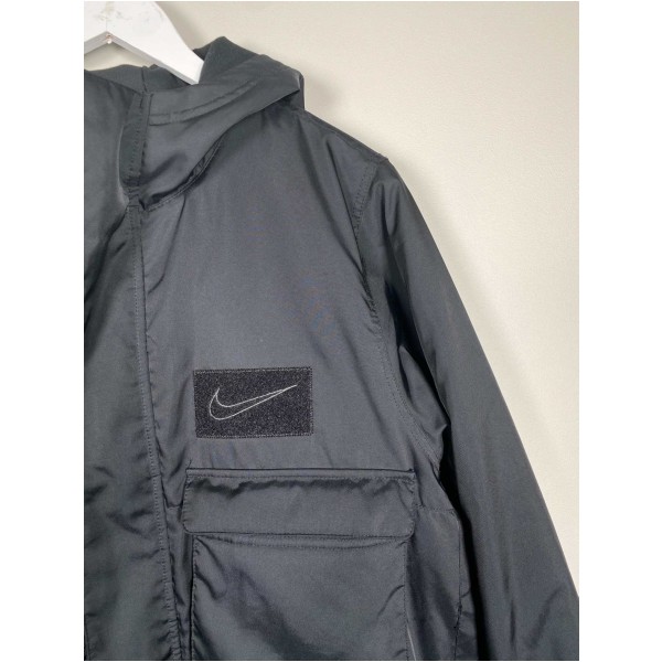 Nike str. L <br/> sort jakke - Image 2