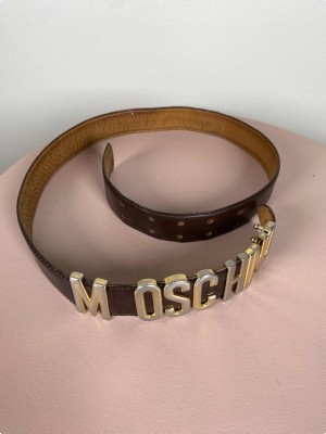 Moschino <br/> mørkebrunt bælte med logospænde 85 cm