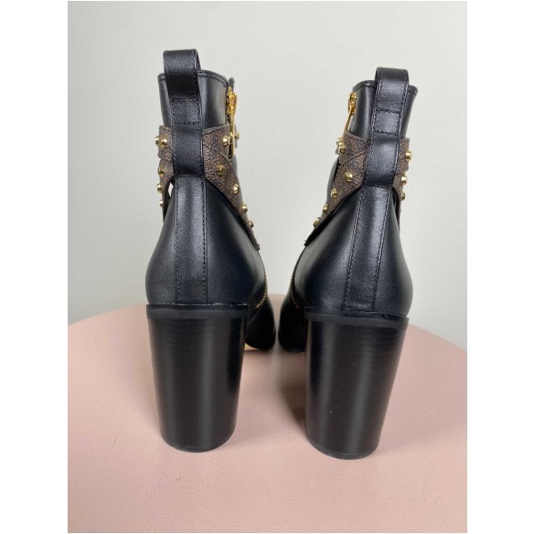 Michael Kors Str. 40,5 <br/> Støvletter, sort. - Image 3