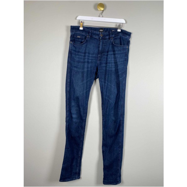 Hugo Boss Str 32 <br/> Jeans, møkeblå.