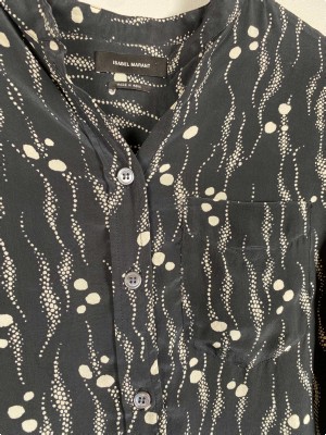 Isabel Marant str. 36 <br/>sort bluse med hvidt mønster