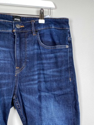 Hugo Boss str. 32 <br/> mørkeblå jeans