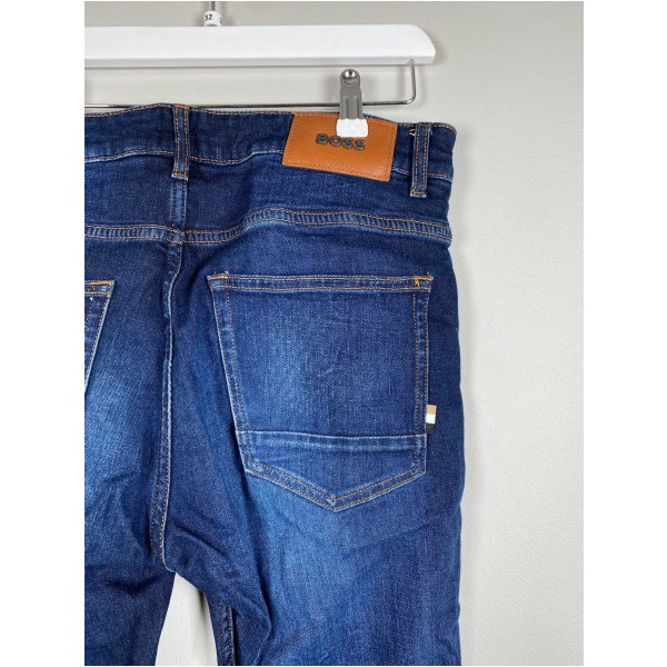 Hugo Boss str. 32 <br/> mørkeblå jeans - Image 4