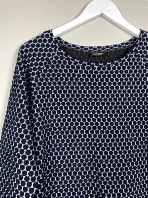 Gerry Weber str. 40 <br/> sortprikket bluse