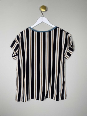 Karen by Simonsen str. M <br/> stribet t-shirt