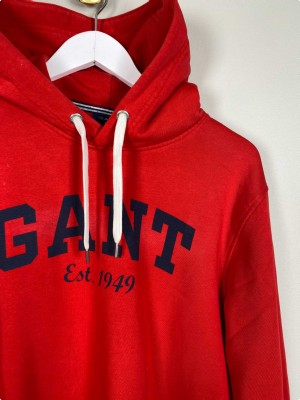 Gant str. L <br/> rød hoodie med tryk