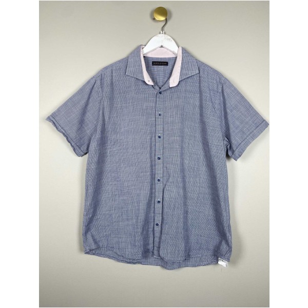 Duffel & Rums Str. XL <br/> Kortærmet skjorte.