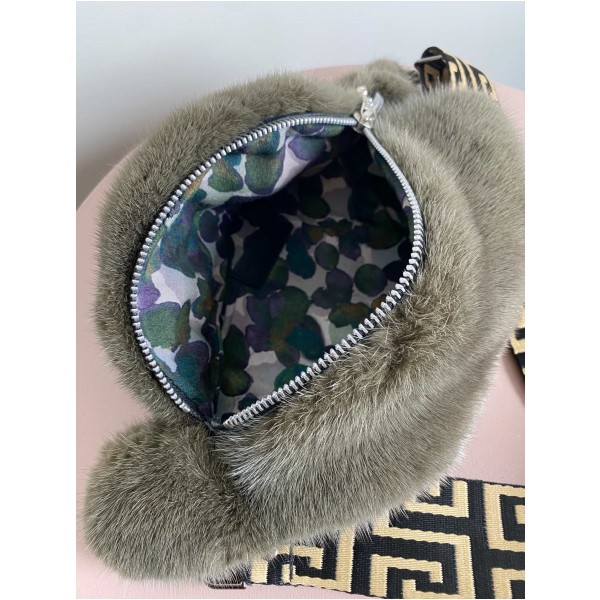 Cozy Concept Fur grøn bæltetaske med bred rem - Image 3
