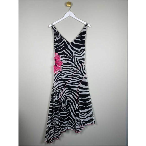 Fuego str. M <br/> zebrastribet kjole med pink blomst