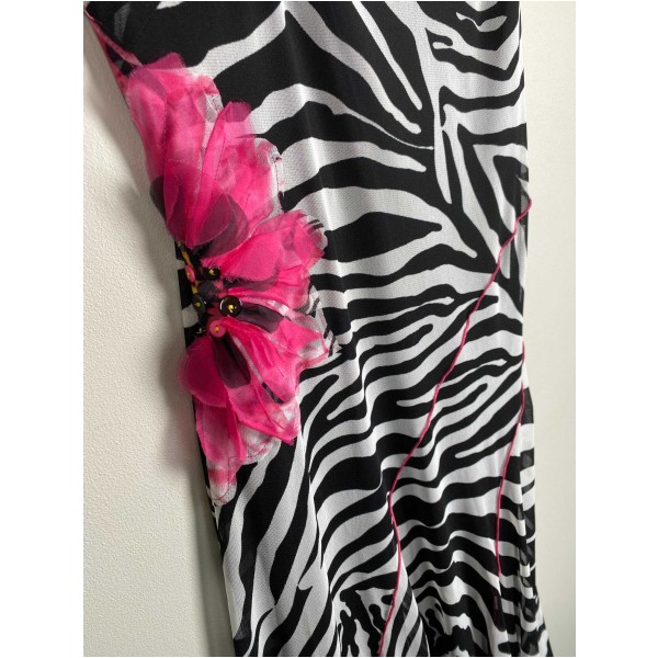 Fuego str. M <br/> zebrastribet kjole med pink blomst - Image 2