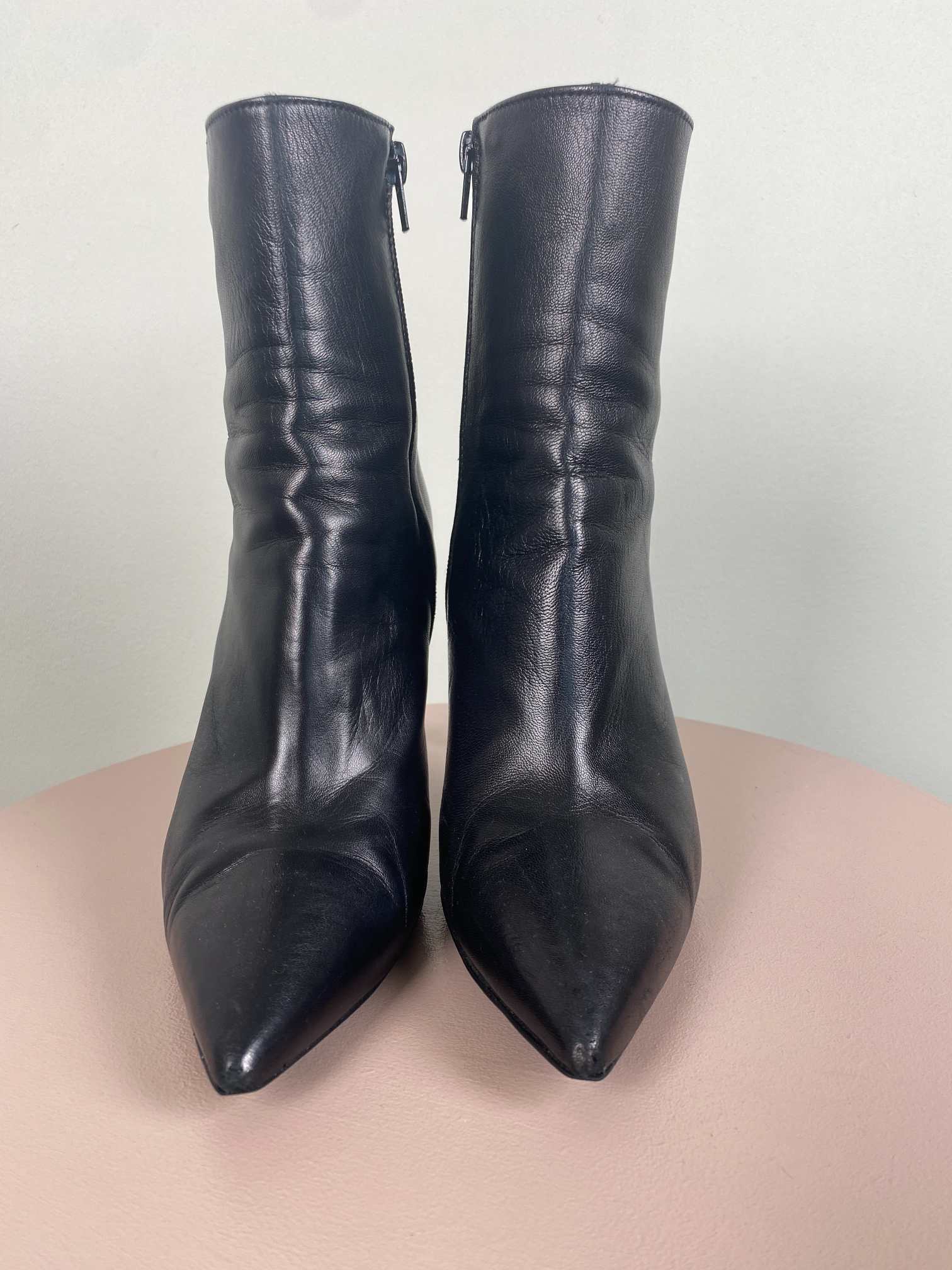 Poi Lei str. 39 <br/> sort støvle med hæl - Billede 2