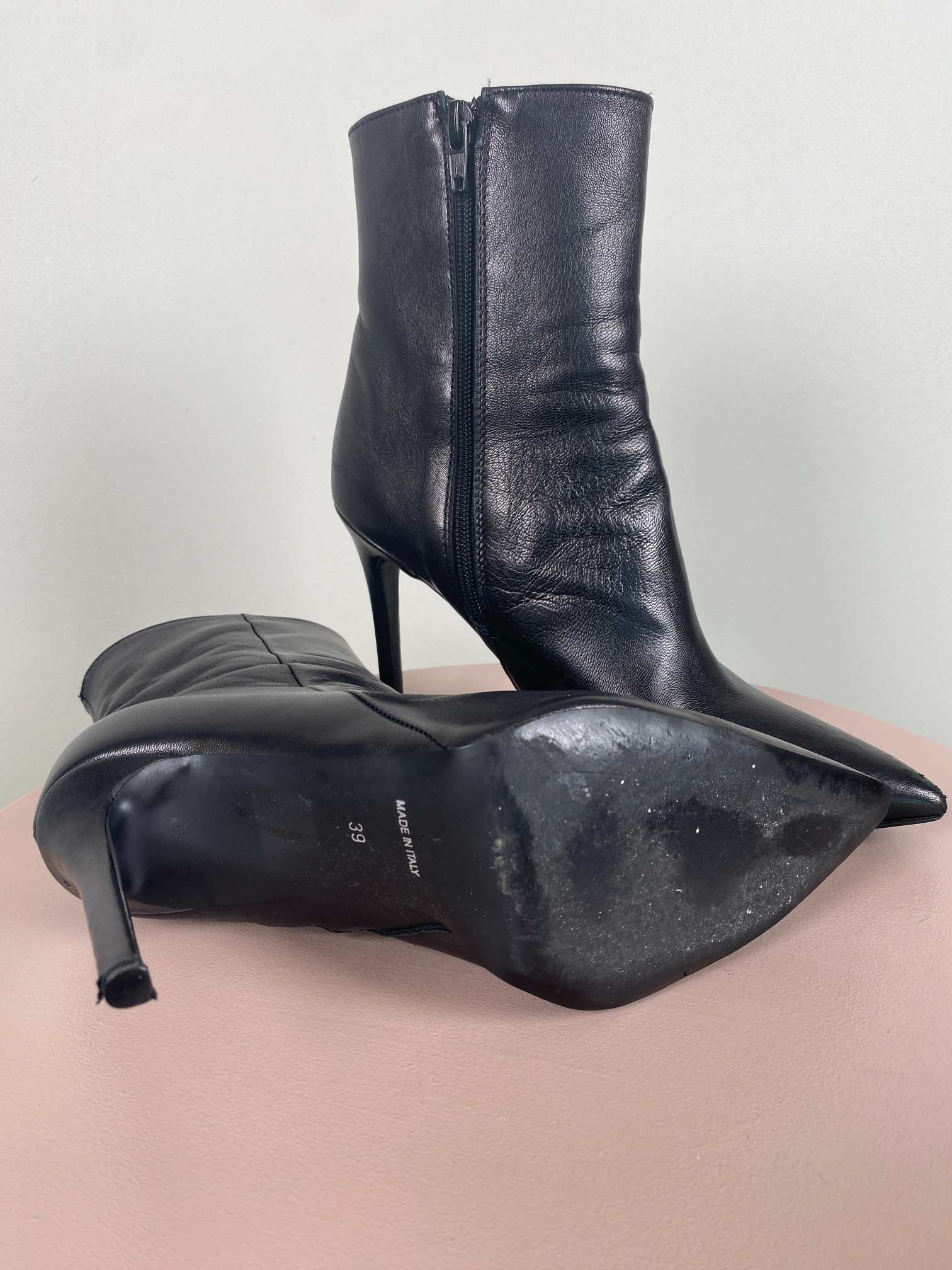 Poi Lei str. 39 <br/> sort støvle med hæl - Billede 3