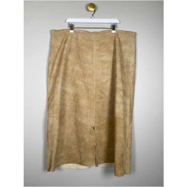 Liva by Danwear str. 52 <br/> lysbrun ruskindsnederdel