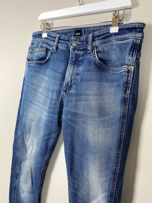 Hugo Boss str. 31 <br/> blå jeans