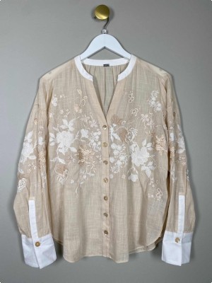 Gustav str. 38 <br/> bluse med blomsterbroderi