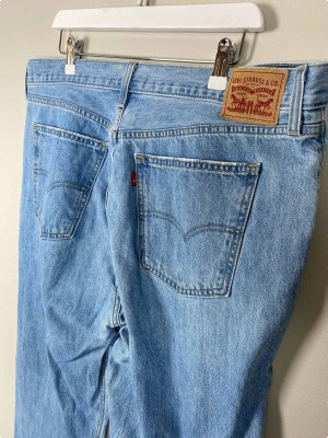 Levi's str. 33 <br/> blå jeans