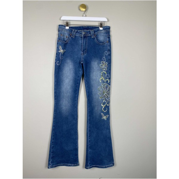 Romwe str. M <br/> blå jeans med bootcut og sten/broderier