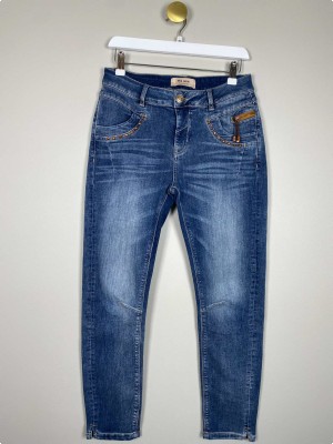Mos Mosh str. 28 <br/> blå jeans med nitter