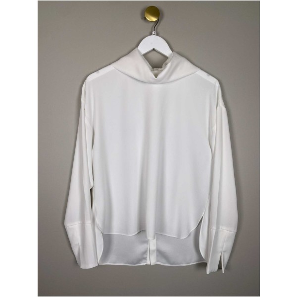 Designers Remix str. 42 <br/> råhvid bluse med knapper i ryg