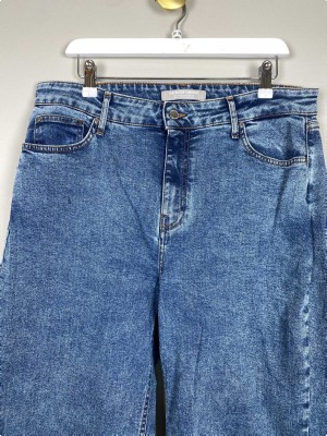 Shaping New Tomorrow Str. 30 <br/> Jeans.