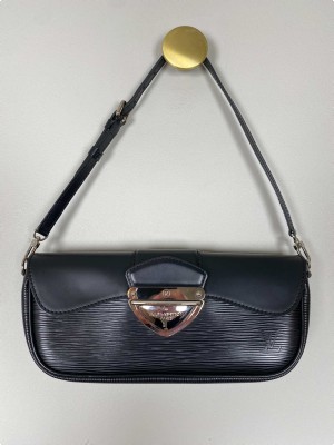 Louis Vuitton Montaigne Clutch