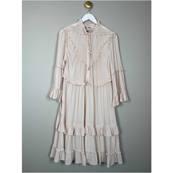 Gustav Str. 38 <br/> Kjole, beige.