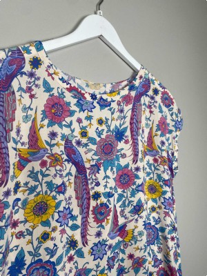 Lollys Laundry Str. S <br/> Blomstret t-shirt.