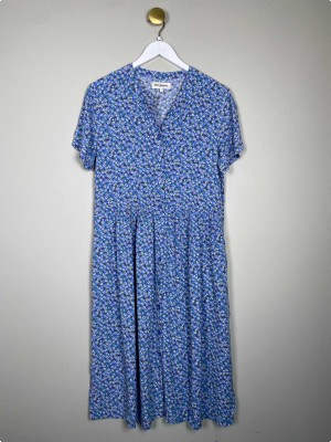 Lollys Laundry Str. S <br/> Blomstret kjole.