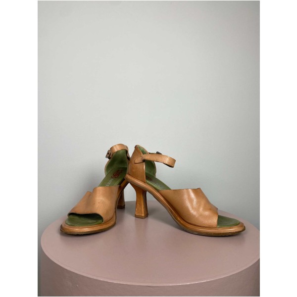 A.S. 98 str. 39 <br/> brun sandal - Image 2