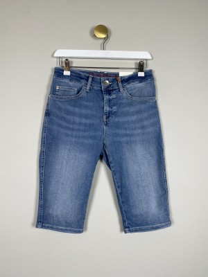 Mos Mosh Str. 26 <br/> Denim shorts.