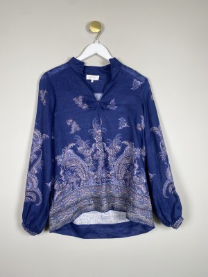 Dea Kudibal str. XS <br/> blå hørbluse med mønster