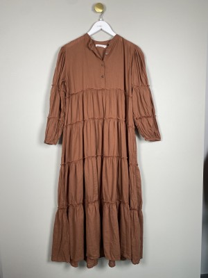 Rabens Saloner str. XS <br/> lang brun kjole