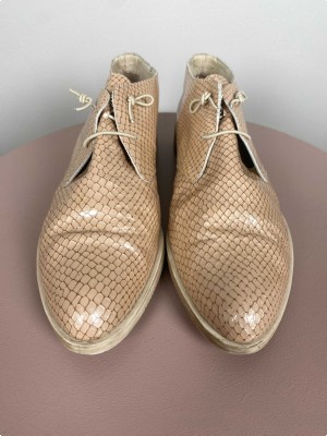 Bella Moda Shoes str. 41 <br/> beige sko med crocomønster