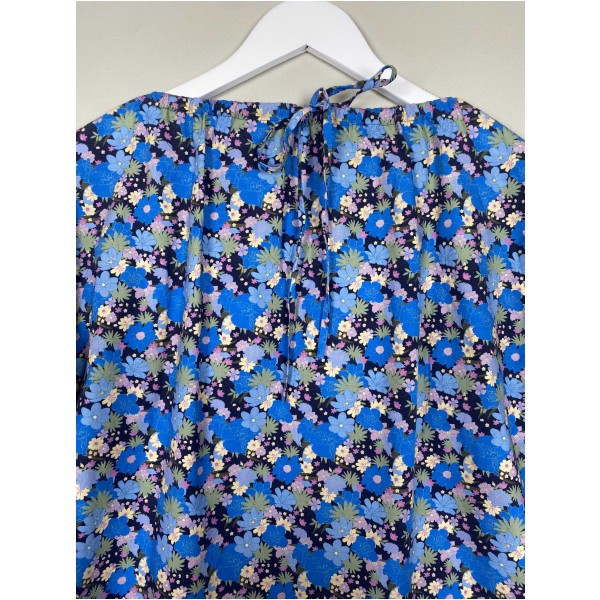 Knowledge Cotton Apparel str. S <br/> sort kjole med blå og gule blomster - Image 4