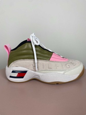 Tommy Hilfiger str.  37 <br/> sneakers med logo på siden