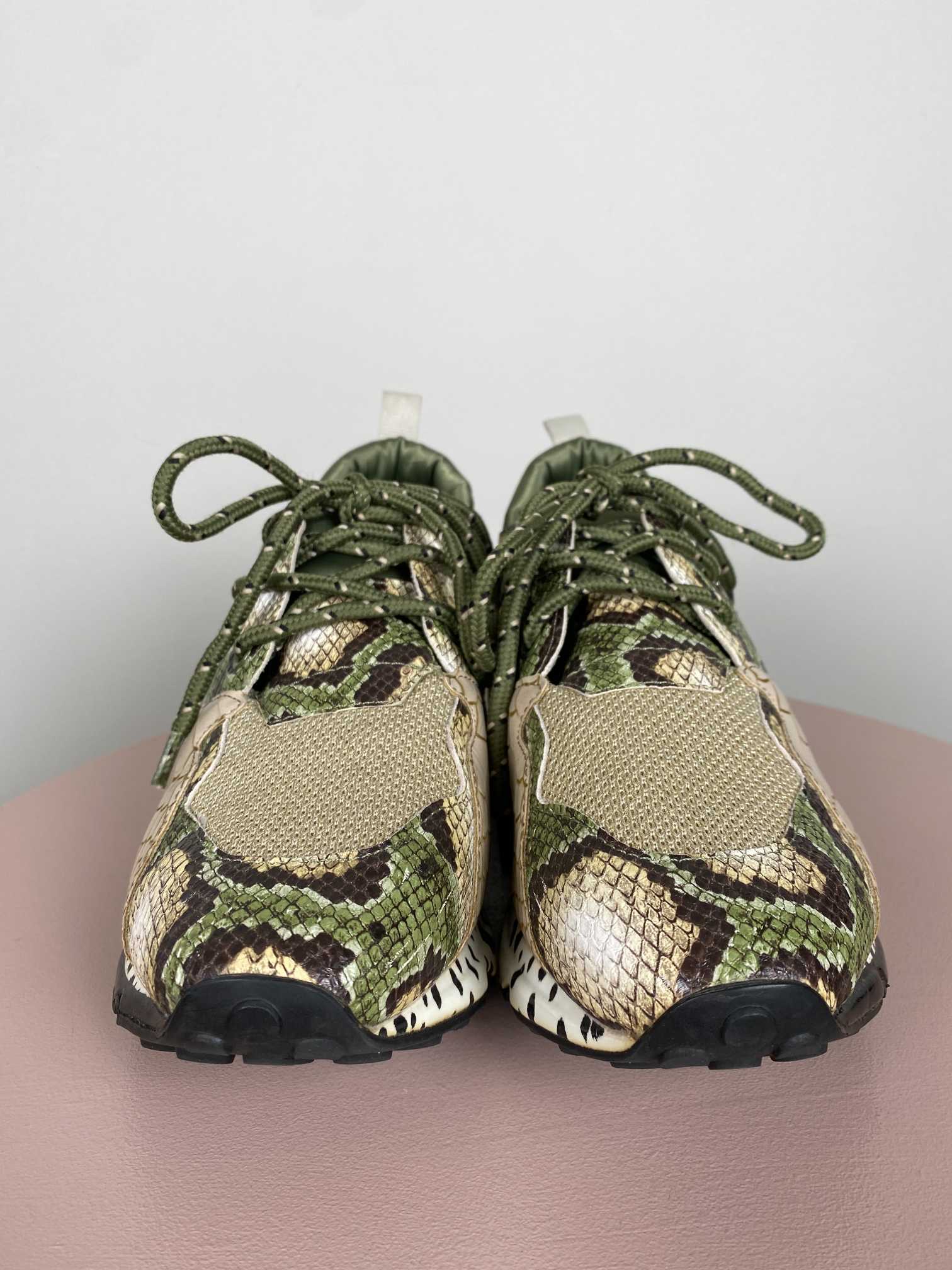 Steve Madden str. 38 <br/> sneakers med slange mønster - Billede 2