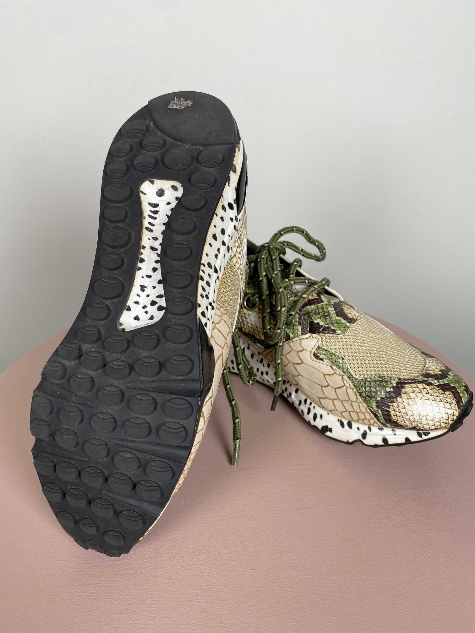 Steve Madden str. 38 <br/> sneakers med slange mønster - Billede 3