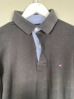 Tommy Hilfiger str. S <br/> sort polo