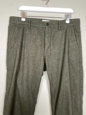 NN.07 str. 33 <br/> grønne bukser