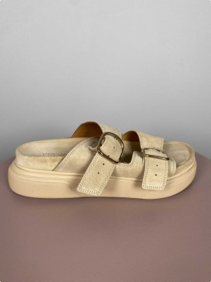 Via Vai str. 41 <br/> beige slippers