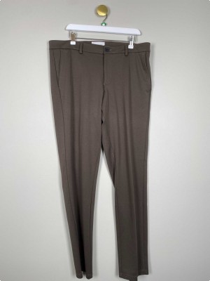By TeeShoppen str. XL <br/> olivengrønne bukser