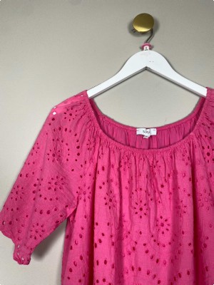 Sorbet str. S <br/> pink kjole med hulmønster