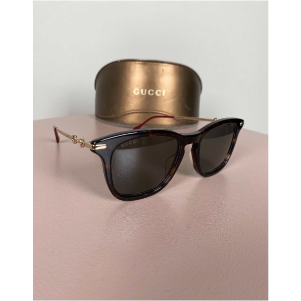 Gucci <br/> solbrille med logo på stang - Image 2