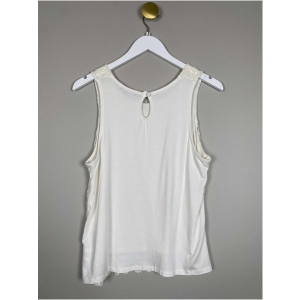 By Lysgaard str. XL <br/> hvid top med blonder - Image 3