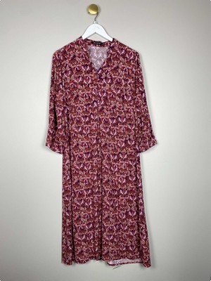 Micha str. 38 <br/> kjole med sommerfugleprint