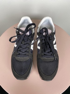 Armani Exchange str. 38 <br/> sorte sneakers